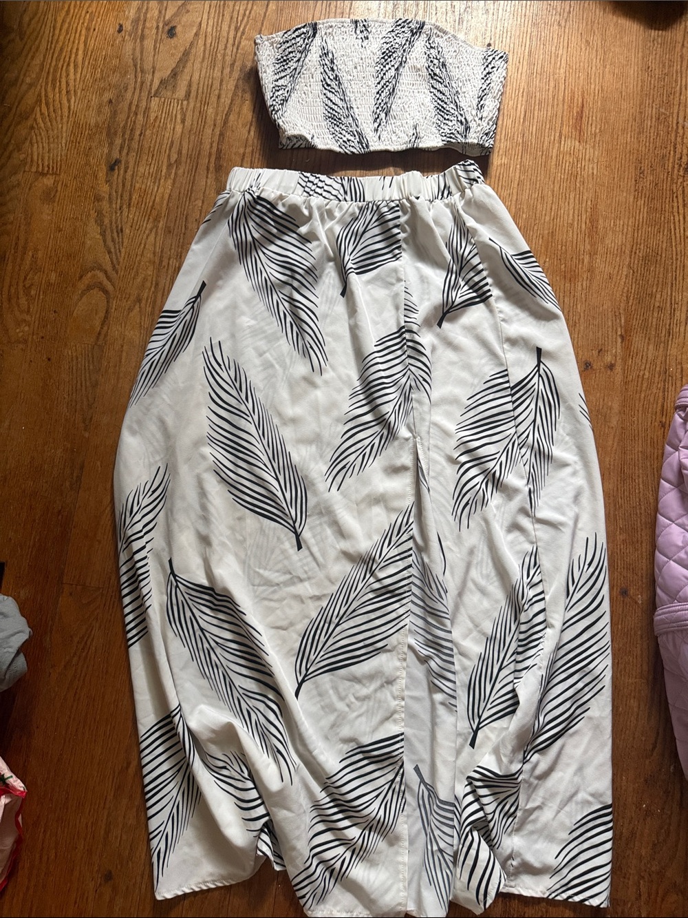 White and black feather print 2 piece set with Maxi skirt and tube top